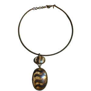 Vintage-Style Statement Necklace with Brown & Cream Pendant